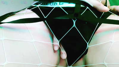 U-Redhead Uchaza indlela yokuhluthula induku yakhe futhi abonise i-pussy yakhe - Amagama Angcolile